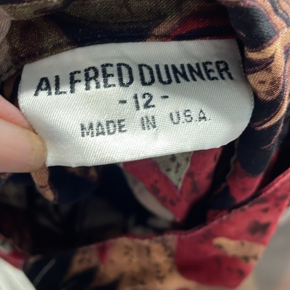 Alfred Dunner Tropical Leaf Print Shirt and Skirt Set - Picture 7 of 7